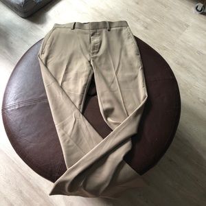 Dress pants. Slim fit. 30/32